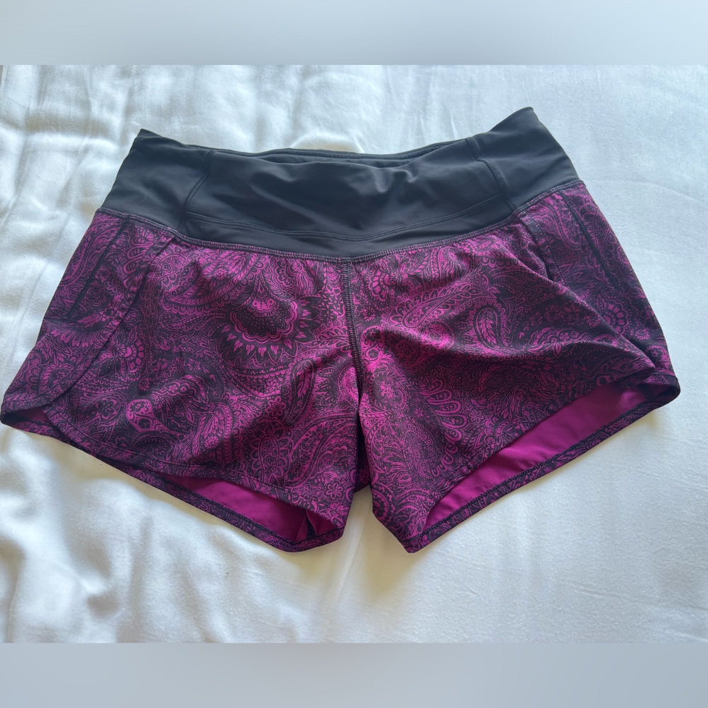 Rare super cute pink/purple lulu, size 4, 4”, shorts